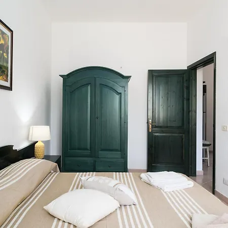 Apartment Sa Dommo De Franziscu Orosei